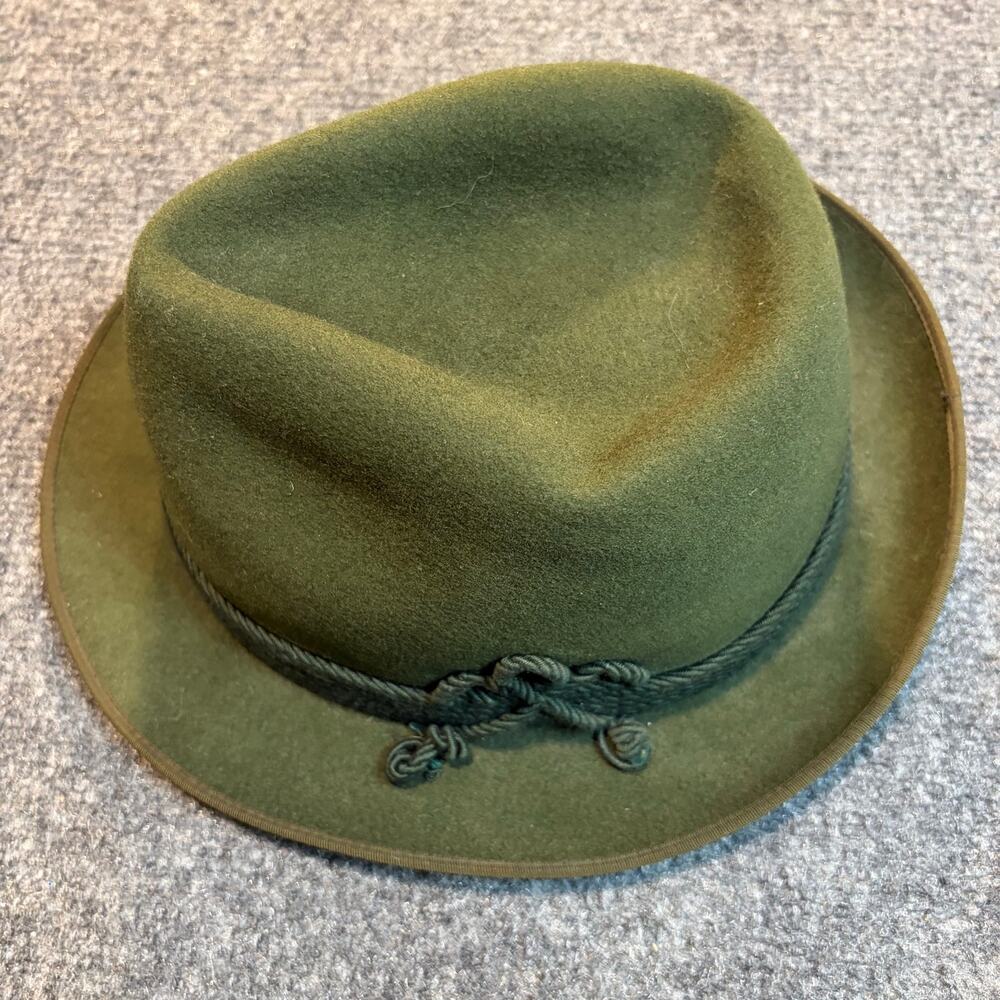 Vintage A. Munchen Green Wool Felt Tyrolean Alpine Hat Bavarian Oktoberfest Cord